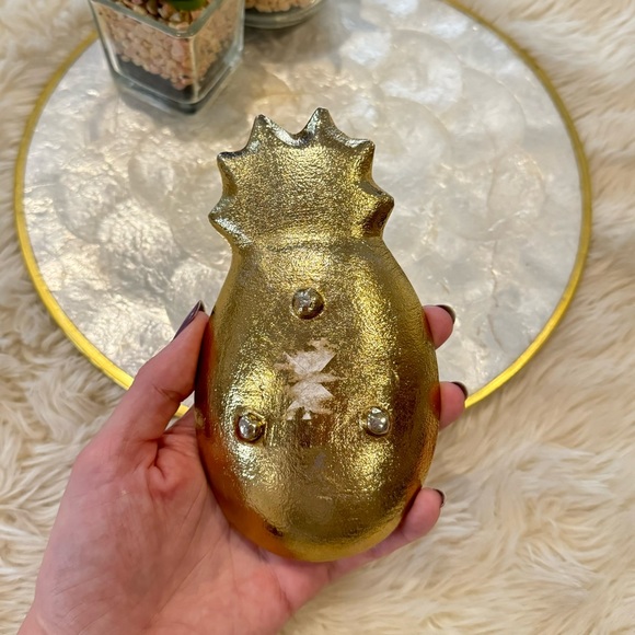 Gold Pineapple Catchall Dish - Picture 4 of 7